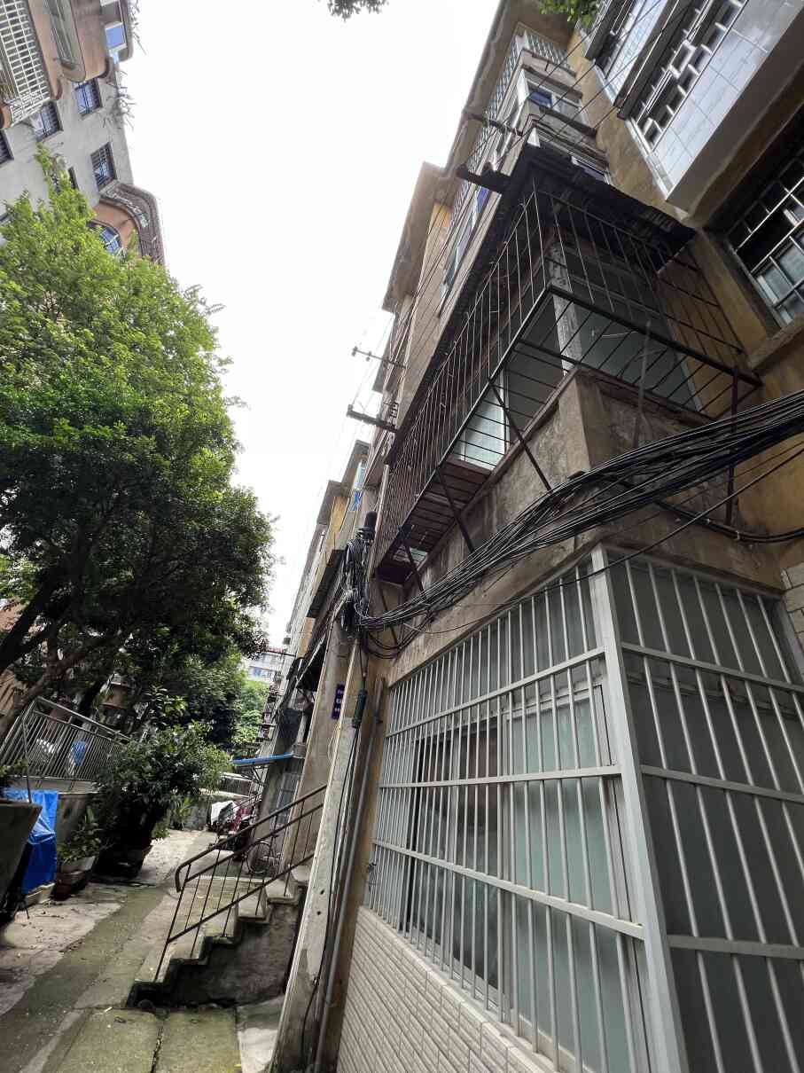 南宁市第一中学教职工宿舍
