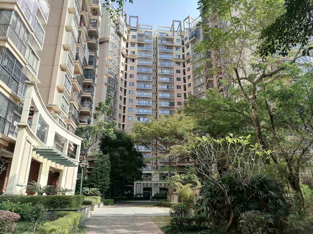 荣和山水美地四组团