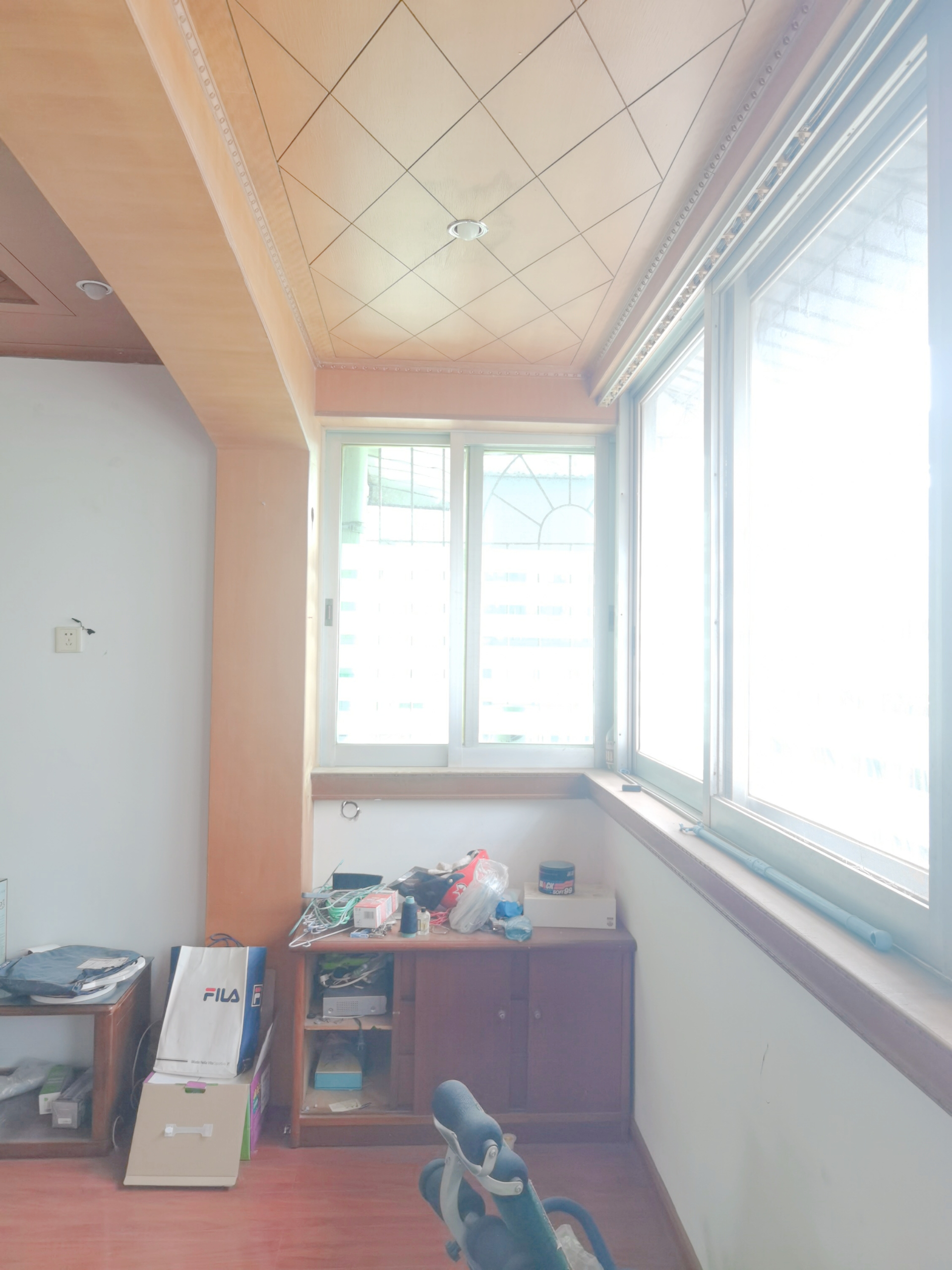 体育局宿舍星光大道3房2厅中装53万 阳台