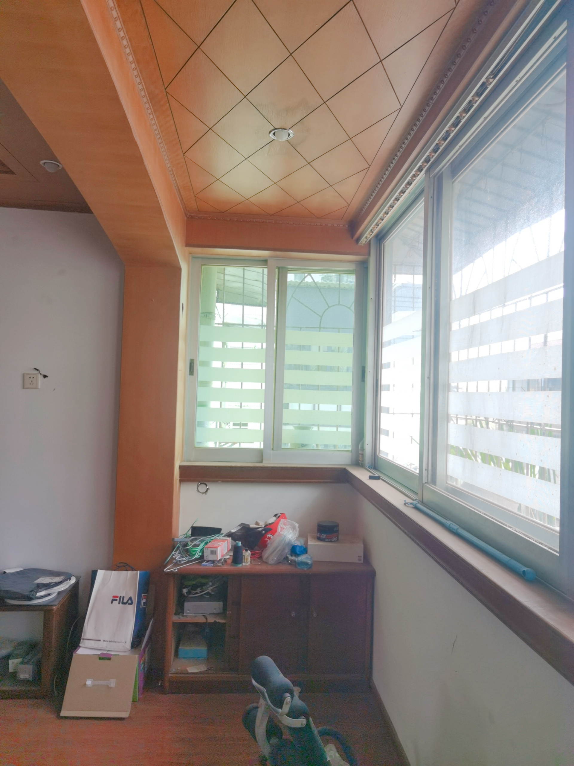体育局宿舍星光大道3房2厅中装53万 阳台