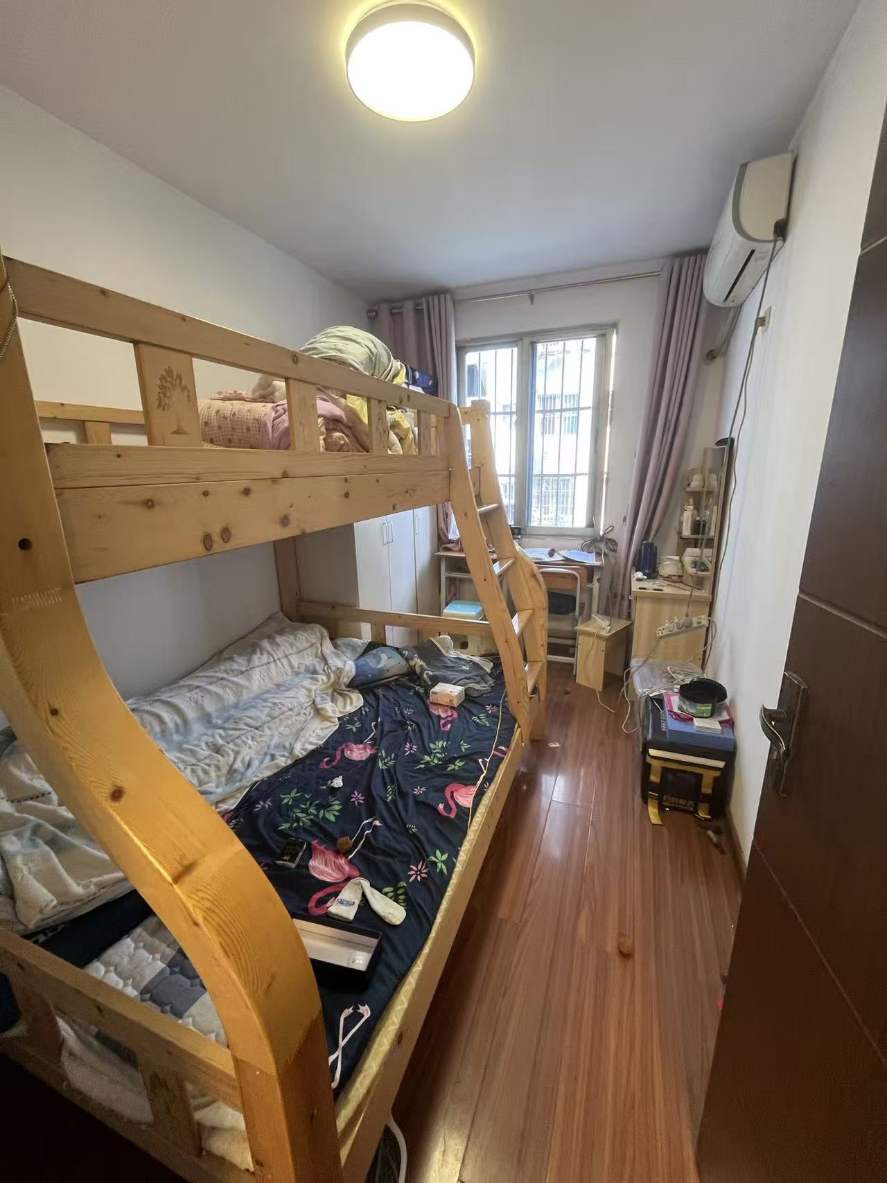 北湖安居小区C区3房2厅46.00万 主卧